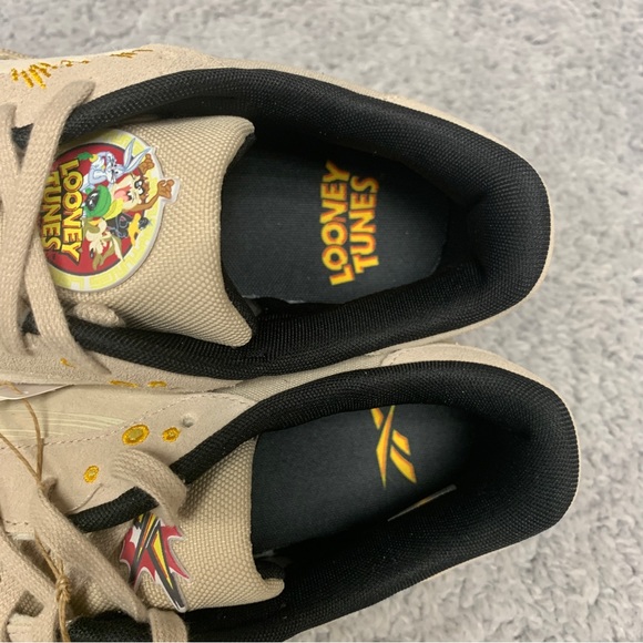 NEW Reebok Club C 85 Looney Tunes Beige Shoes Sneakers Mens Size 12 RARE LMT EDT - Picture 12 of 15